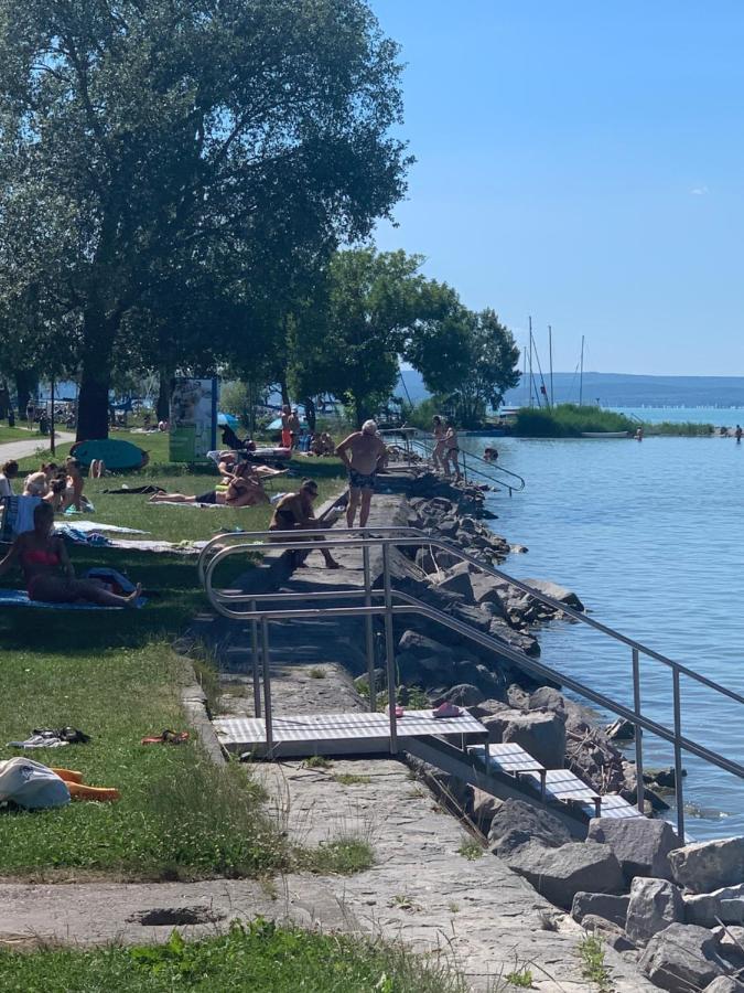 Sinusaparthotel Siófok Kültér fotó